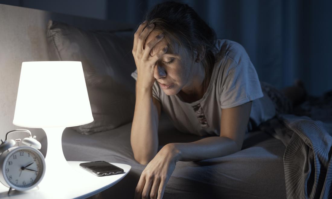 暑くて眠れない、寝ても身体がだるい原因とケア方法